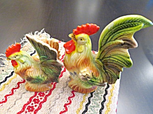 Salt and Pepper Shakers - Kitchen Collectibles - TIAS.com